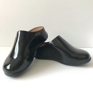 FITFLOP Shuv Clog Shinny Black Leather Slip On - 5